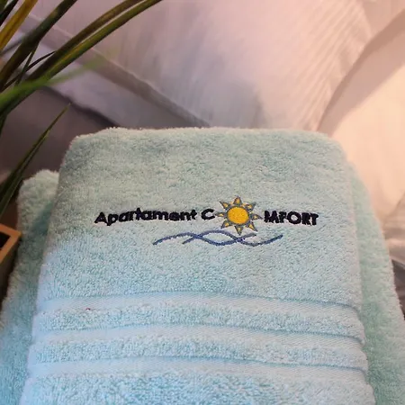 アパート Comfort トシェンサチ